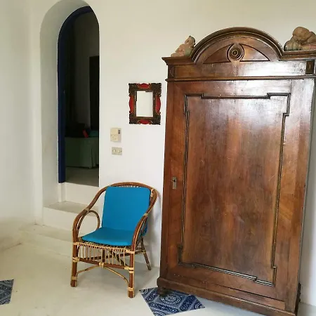 La Rosamarina * Estrómboli