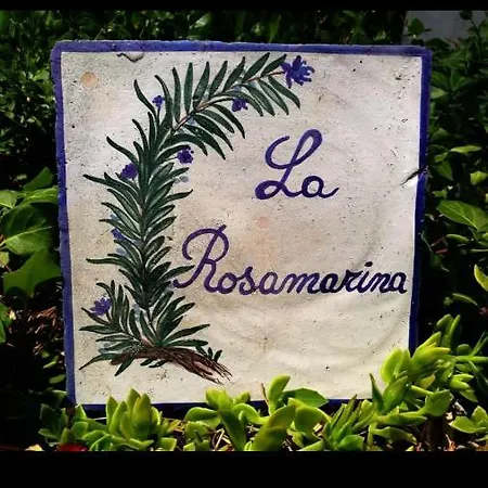 Pensión La Rosamarina *