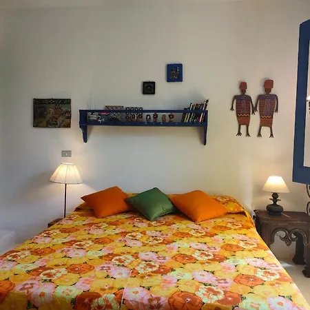 La Rosamarina Guest house