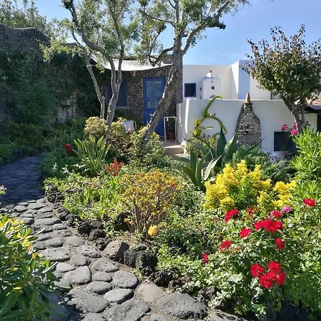 Guest house La Rosamarina Stromboli